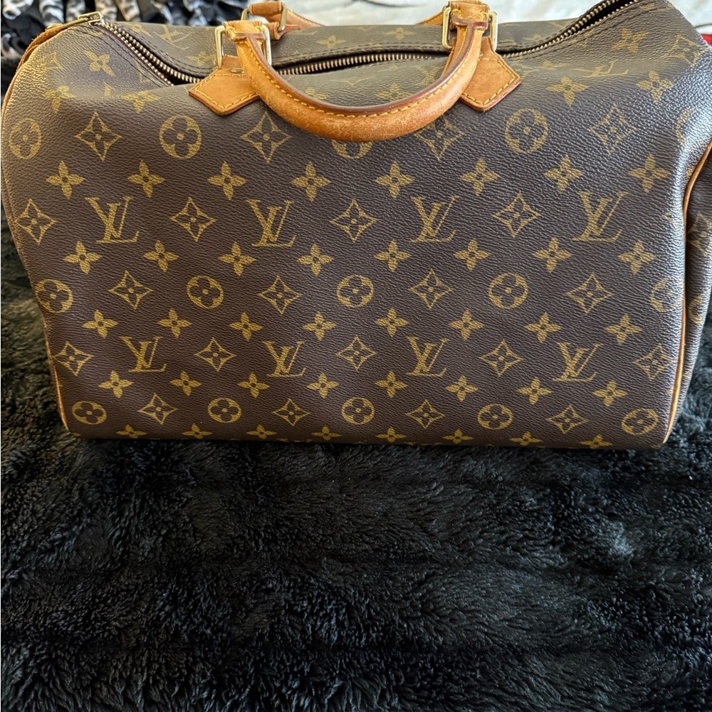 LV Speedy 35
